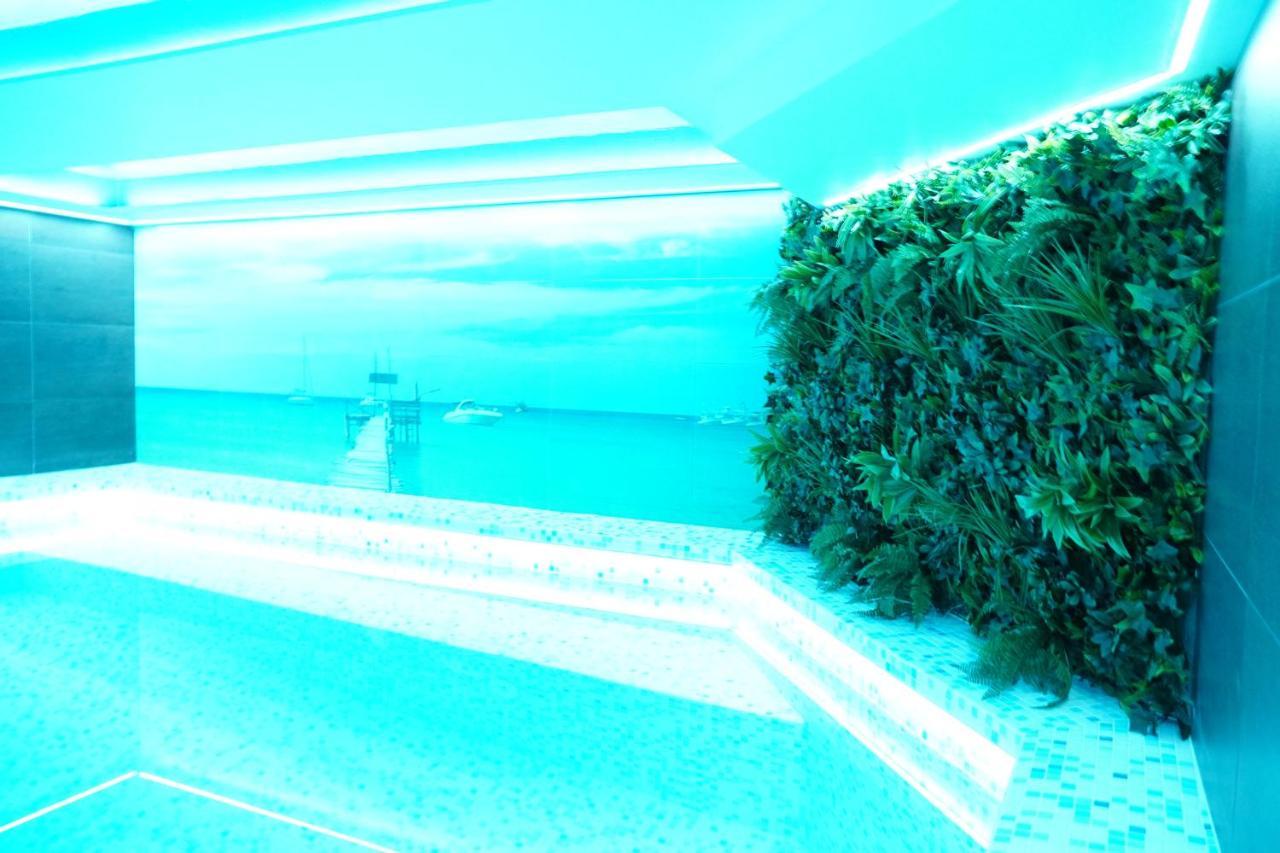 & Meydan Hotel