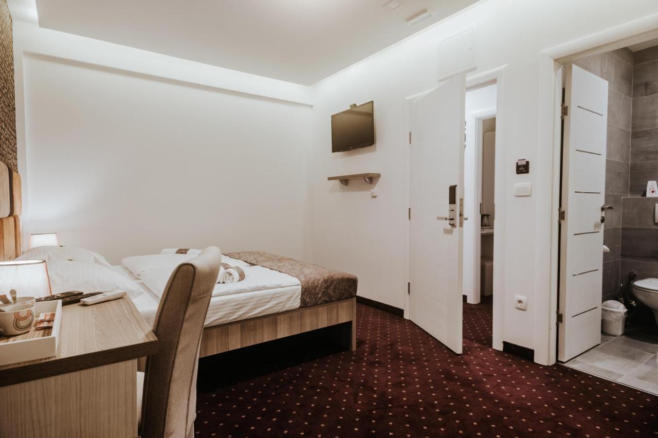 Hotel & Meydan 4*